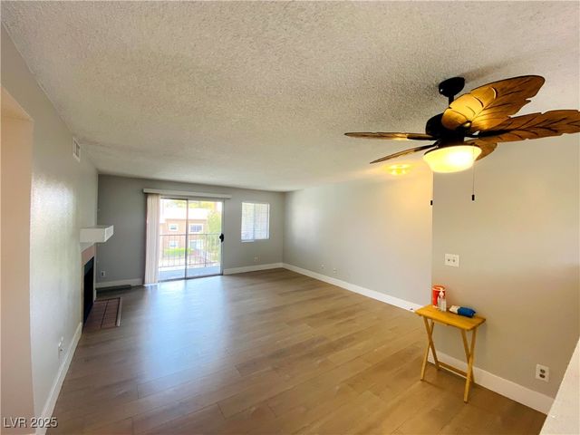 2750 South Durango Drive 2032, Las Vegas, NV 89117