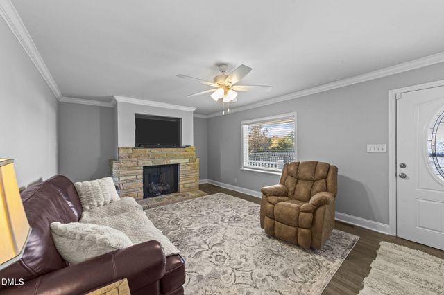 353 N Pleasant Coates Road, Benson, NC 27504