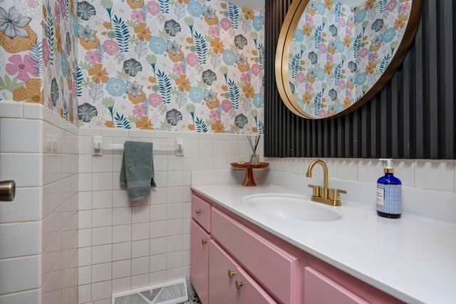 2830 S Marlan Avenue, Springfield, MO 65804