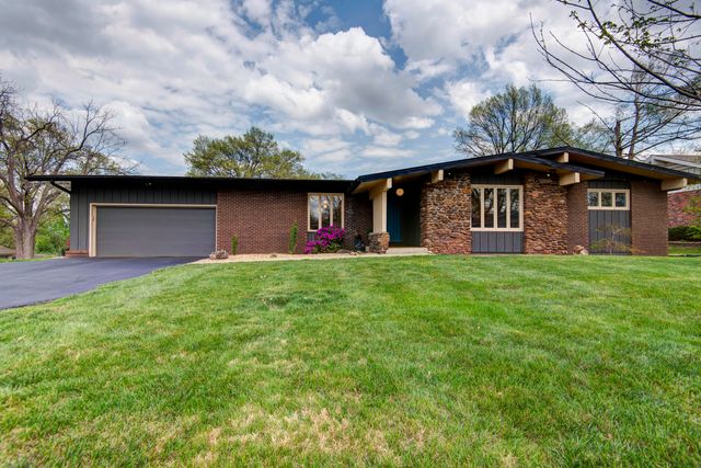 2830 S Marlan Avenue, Springfield, MO 65804