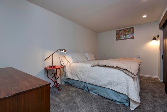 2830 S Marlan Avenue, Springfield, MO 65804