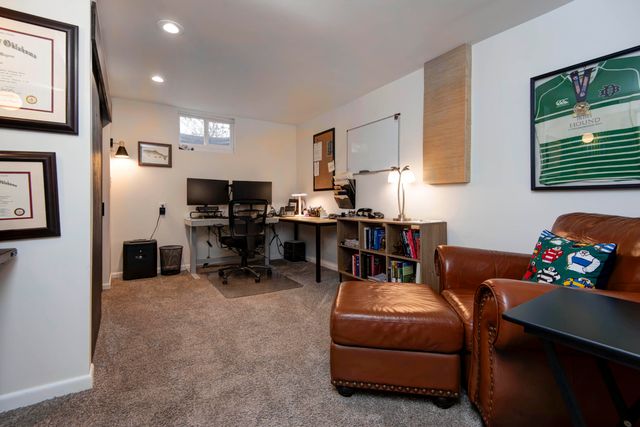 2830 S Marlan Avenue, Springfield, MO 65804
