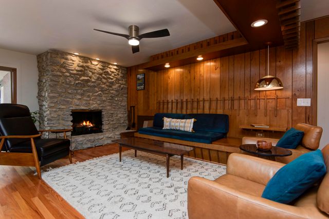 2830 S Marlan Avenue, Springfield, MO 65804