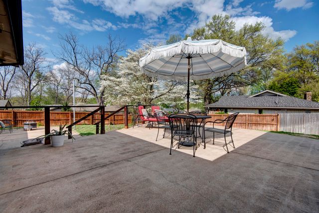 2830 S Marlan Avenue, Springfield, MO 65804