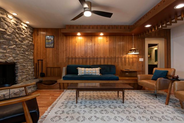 2830 S Marlan Avenue, Springfield, MO 65804