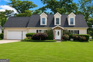40 Lake Charles Crossing, Covington, GA 30016