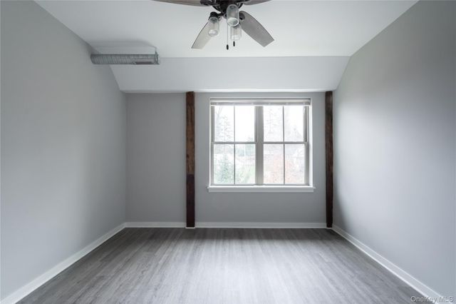 128 Vineyard Avenue 102, Highland, NY 12528
