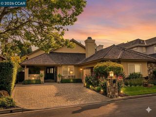 700 Blue Spruce Dr, Danville, CA 94506