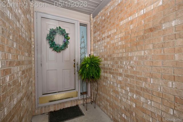 324 Cherry Hill Pointe Drive 27, Canton Charter Township, MI 48187