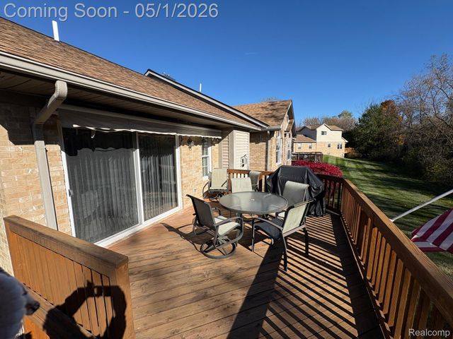 324 Cherry Hill Pointe Drive 27, Canton Charter Township, MI 48187