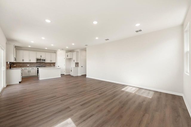 1909 Fannie RD, Georgetown, TX 78633