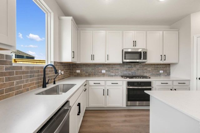 1909 Fannie RD, Georgetown, TX 78633