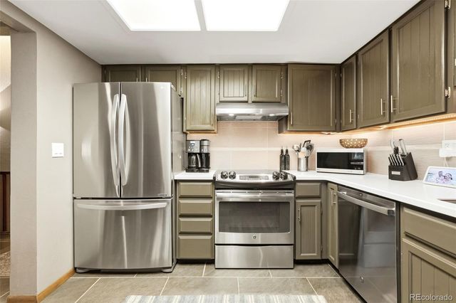 2995 E 123rd Avenue, Thornton, CO 80241