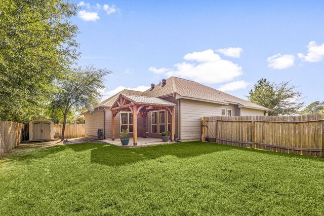 1917 Briar Grove Drive, Conroe, TX 77301