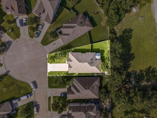 1917 Briar Grove Drive, Conroe, TX 77301