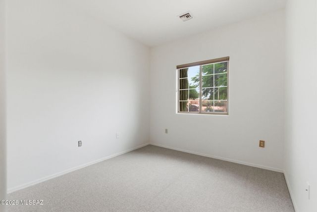 860 W Calle De La Pelotita, Green Valley, AZ 85614