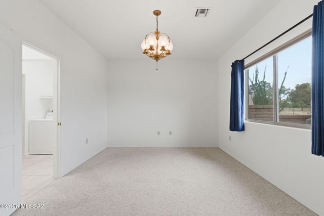 860 W Calle De La Pelotita, Green Valley, AZ 85614