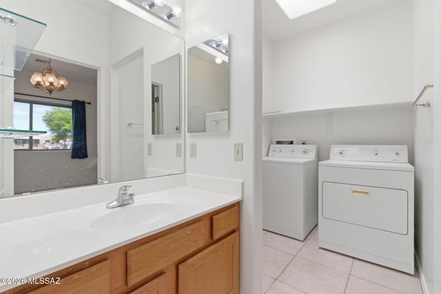 860 W Calle De La Pelotita, Green Valley, AZ 85614
