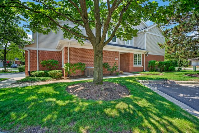 7410 Lincoln Avenue B, Skokie, IL 60076