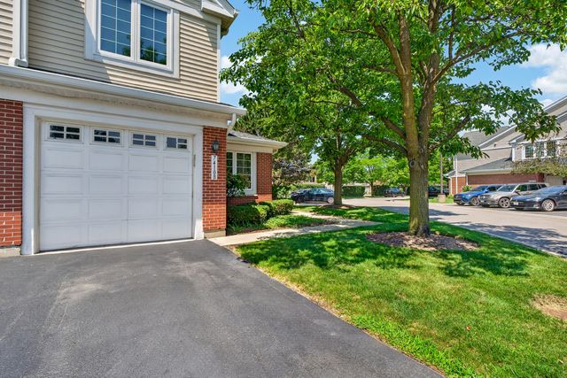 7410 Lincoln Avenue B, Skokie, IL 60076