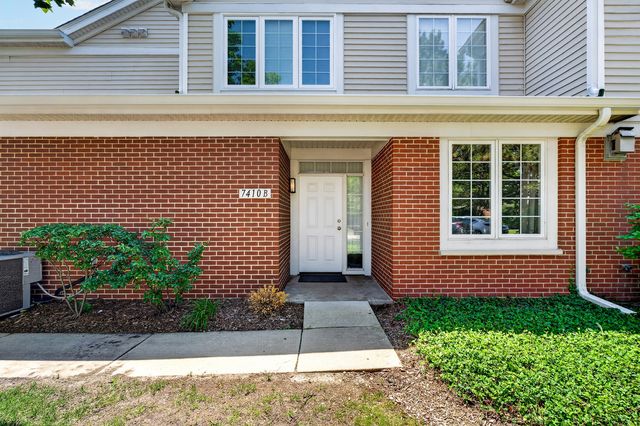 7410 Lincoln Avenue B, Skokie, IL 60076