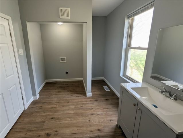 305 Central Ave, Chicora Boro, PA 16025