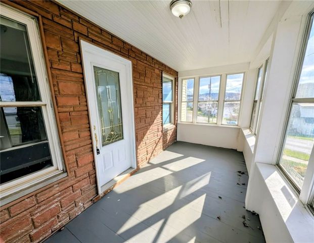 305 Central Ave, Chicora Boro, PA 16025