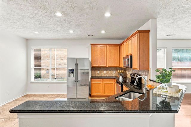 23410 W Pine Ivy Lane, Tomball, TX 77375
