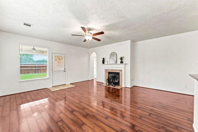 23410 W Pine Ivy Lane, Tomball, TX 77375