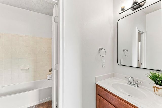 23410 W Pine Ivy Lane, Tomball, TX 77375