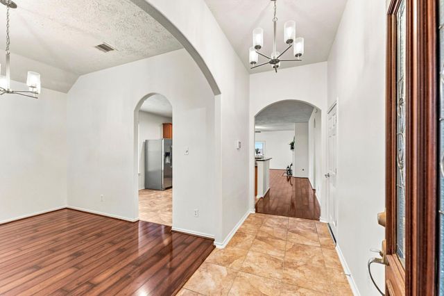 23410 W Pine Ivy Lane, Tomball, TX 77375