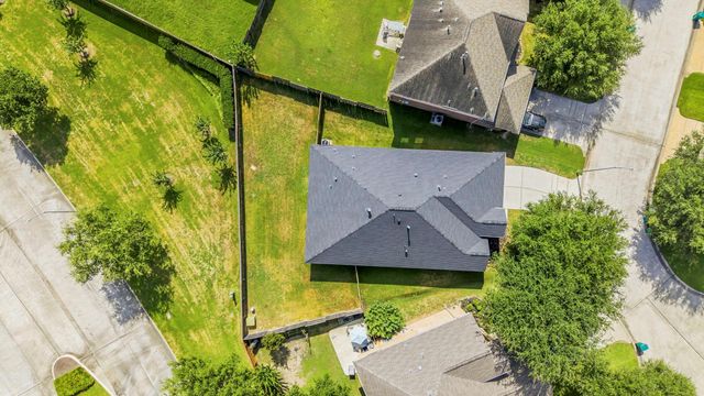 23410 W Pine Ivy Lane, Tomball, TX 77375