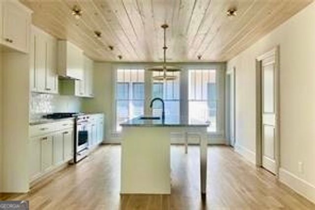 676 Hank Aaron Drive, Atlanta, GA 30315