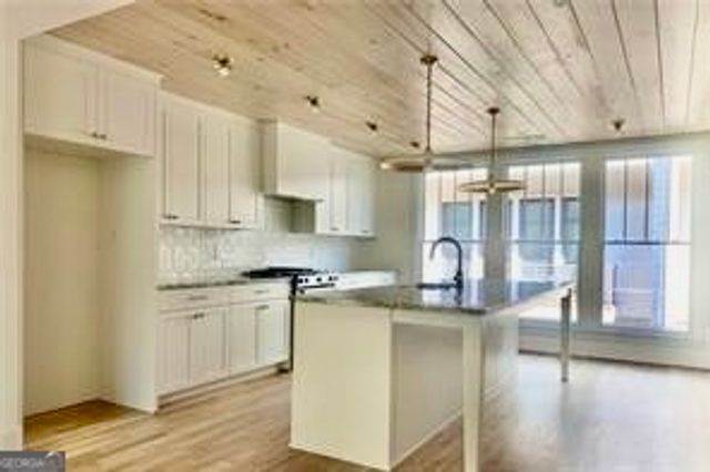 676 Hank Aaron Drive, Atlanta, GA 30315