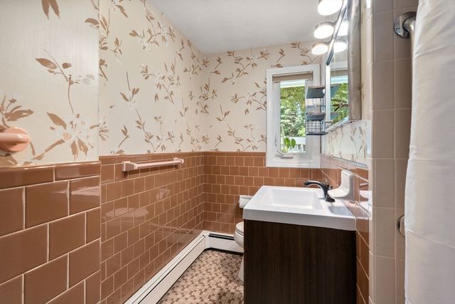 14 Corrine Drive, Framingham, MA 01701