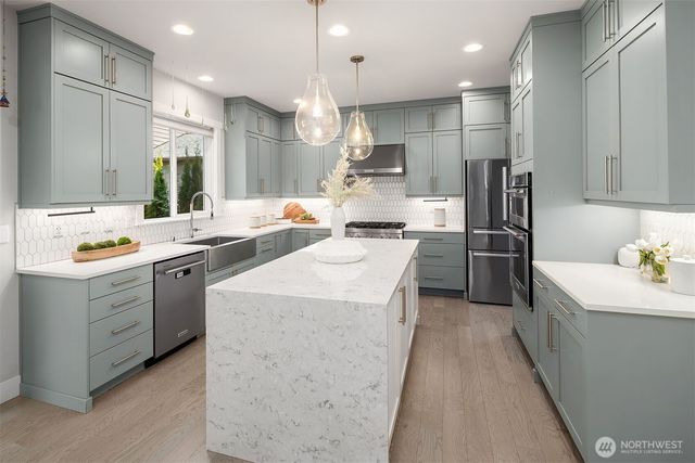 7226 NE 129th Street, Kirkland, WA 98034