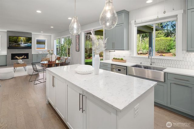 7226 NE 129th Street, Kirkland, WA 98034