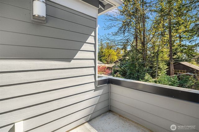 7226 NE 129th Street, Kirkland, WA 98034