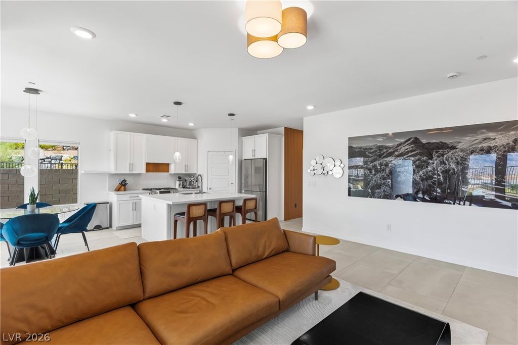 924 Kings Cliff Lane, Las Vegas, NV 89138 — photo 4