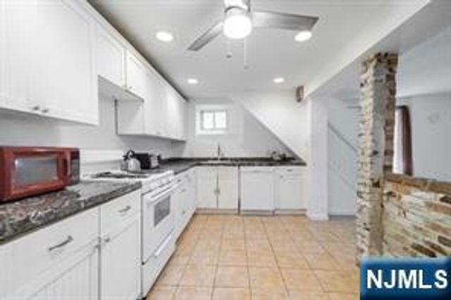 416 Washington Terrace, Leonia, NJ 07605