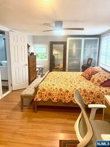 416 Washington Terrace, Leonia, NJ 07605