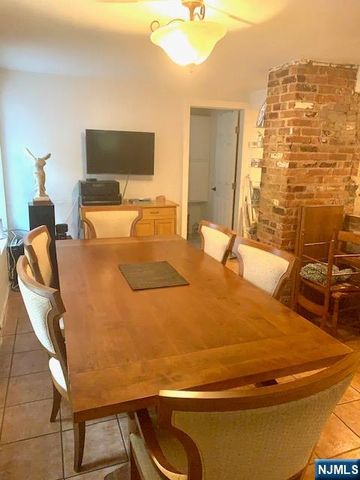 416 Washington Terrace, Leonia, NJ 07605