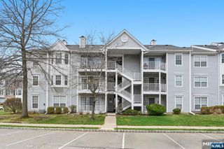 475 Quince Court, Mahwah, NJ 07430