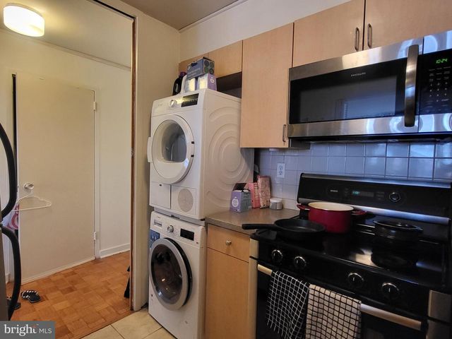 224-30 W RITTENHOUSE SQ #413, Philadelphia, PA 19103