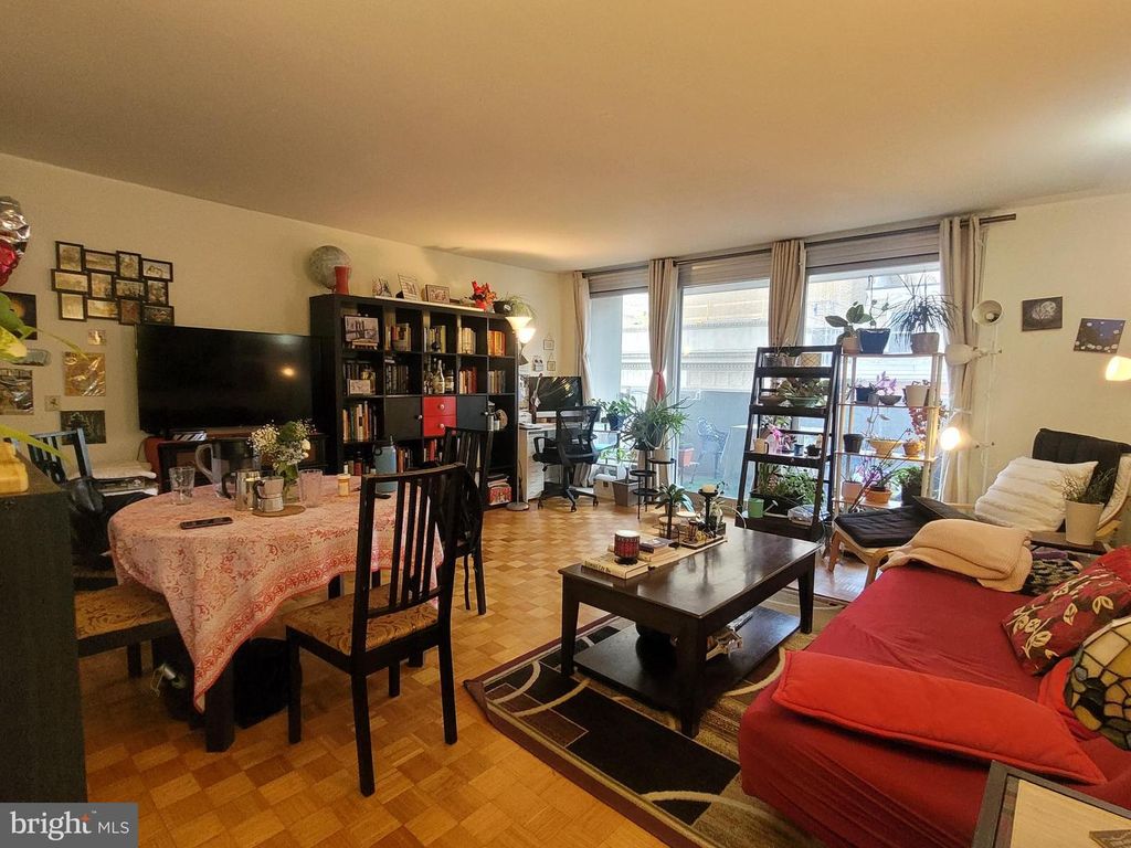 224-30 W RITTENHOUSE SQ #413, Philadelphia, PA 19103