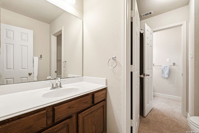 418 Blue Springs, San Antonio, TX 78260