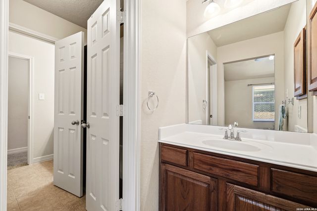 418 Blue Springs, San Antonio, TX 78260