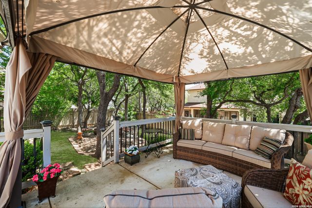 418 Blue Springs, San Antonio, TX 78260