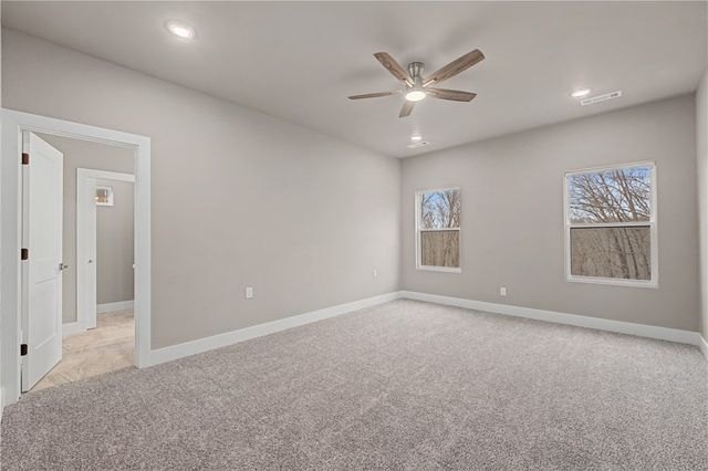 2 Celtic Lane, Bella Vista, AR 72714