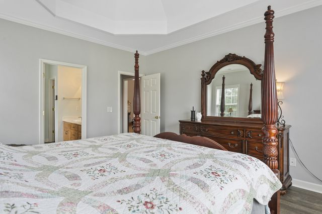 1024 Persimmon Dr, Spring Hill, TN 37174